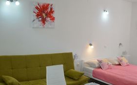 Downtown Sweet Studio